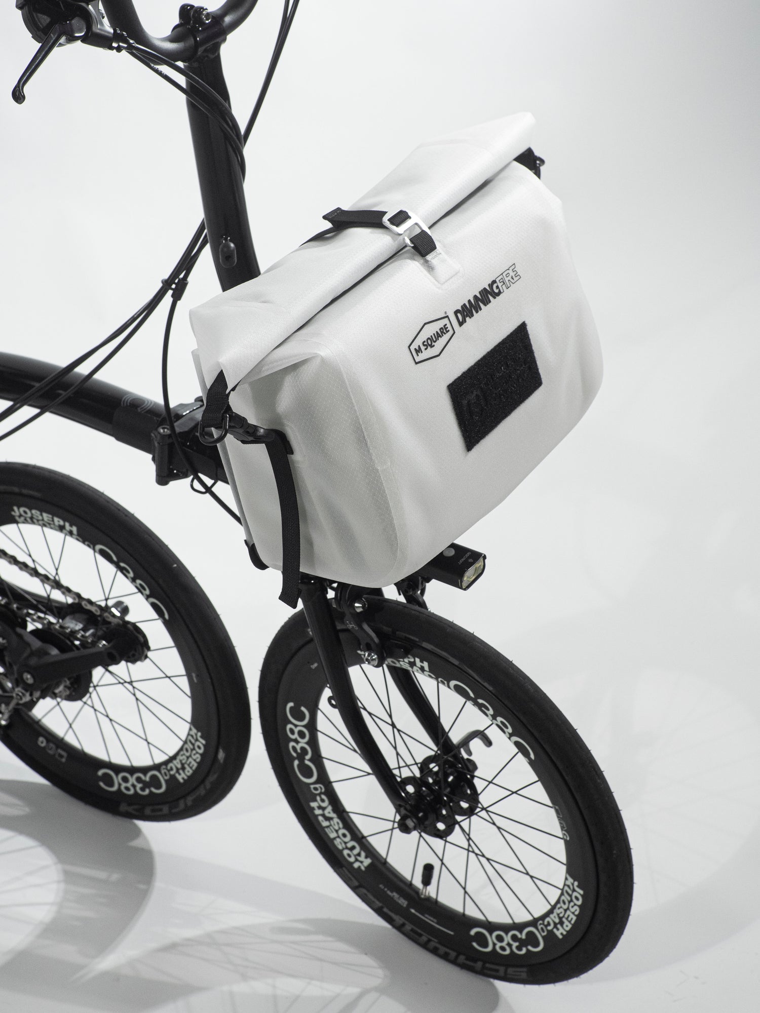 Brompton Bag + Trigo Frame – White