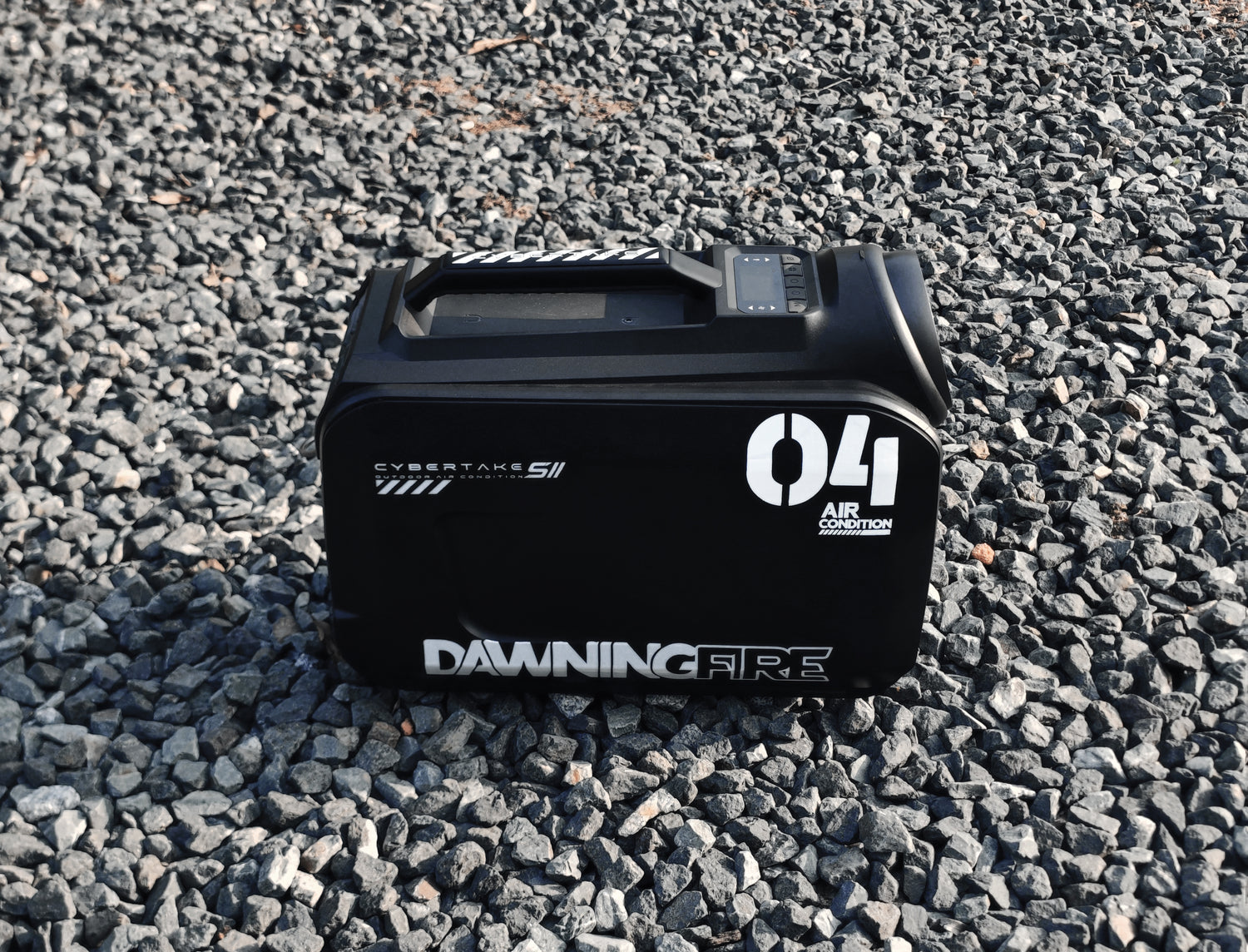 DAWNINGFIRE × CYBRTAKE 屋外用エアコン コラボレーションエディション