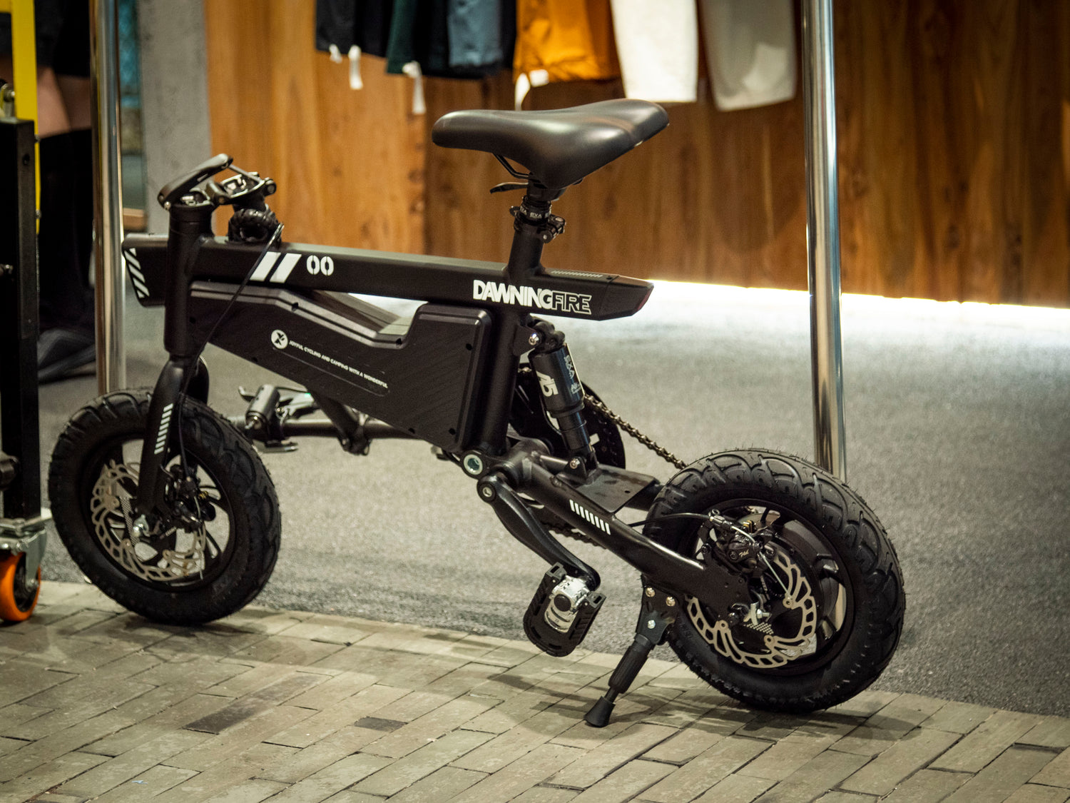 タクティカル電動自転車 – EXPLORER